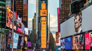 曼哈顿地标：纽约时代广场1号楼大屏幕LED